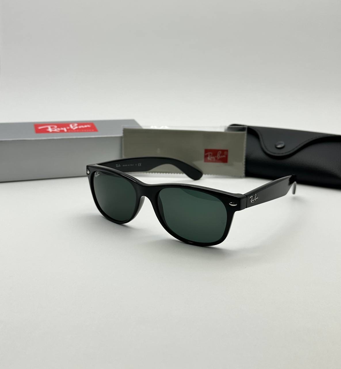 ریبن اصلی مدل ۲۱۳۲ رنگ مشکیrayban