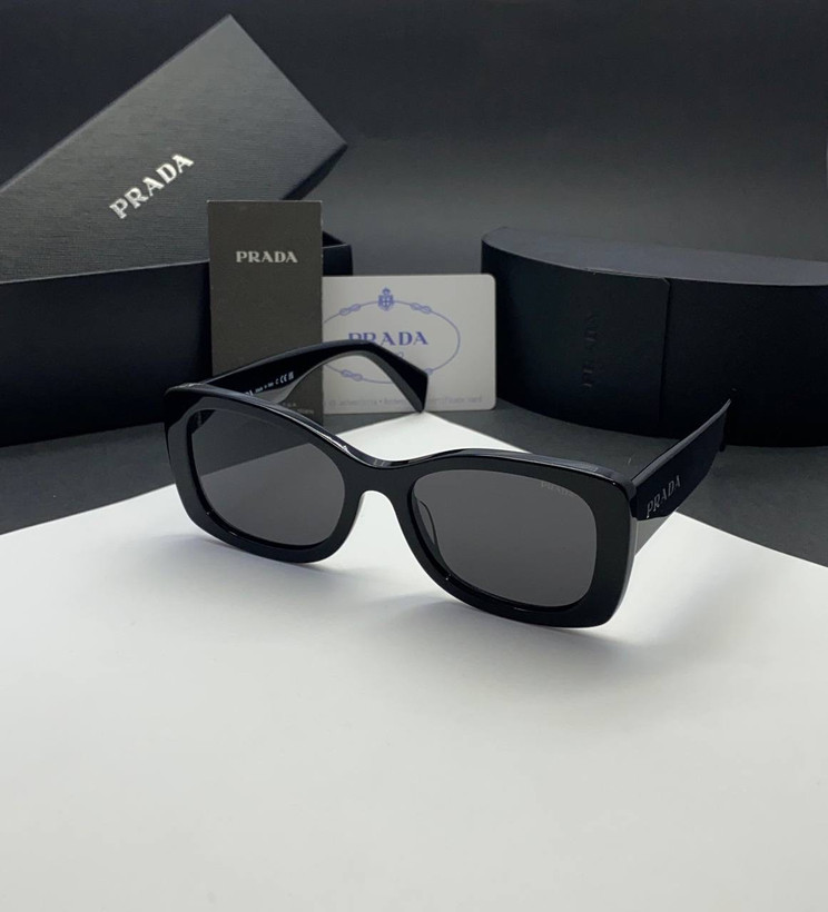 عینک افتابی زنانه پرادا اصل