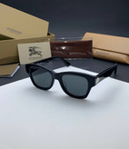 BURBERRY BE4445