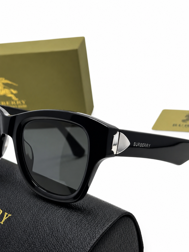 عینک افتابی زنانه بربری مدلburberry eb4445 اورجینال